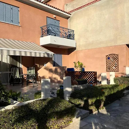 Iris 2-bedroom Townhouse Apartament Pafos