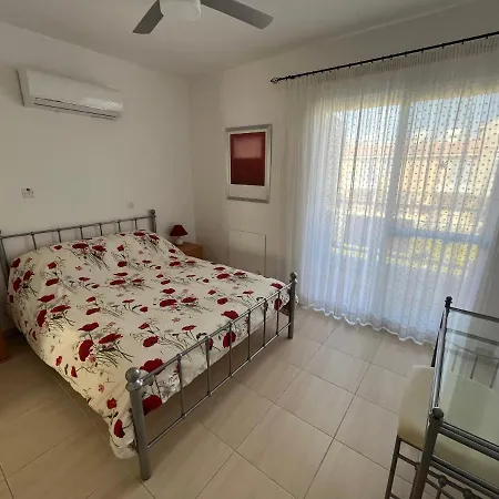 Iris 2-bedroom Townhouse *